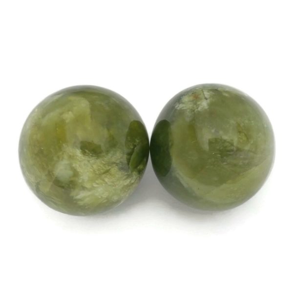 Green jade baoding balls