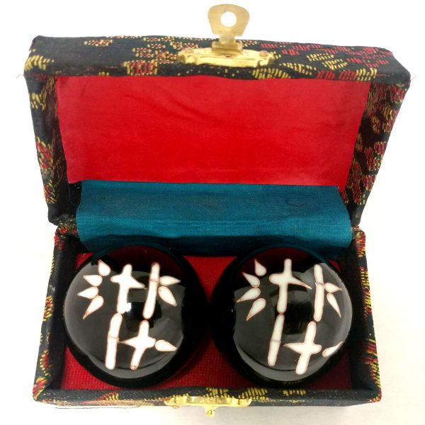 Baoding balls with bamboo design in a box