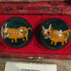 Vintage cow baoding balls